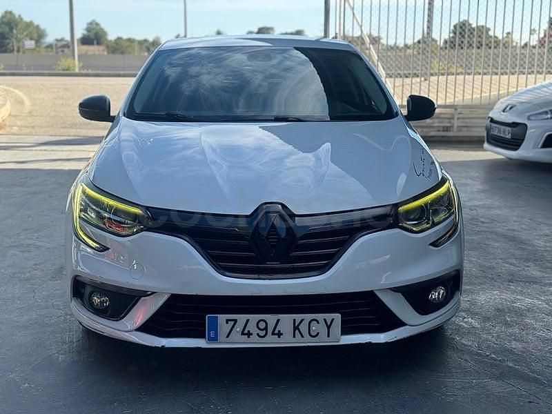 Usado Renault Mégane IV Life 90 CV (66 kW) 2017 Blanco Berlina