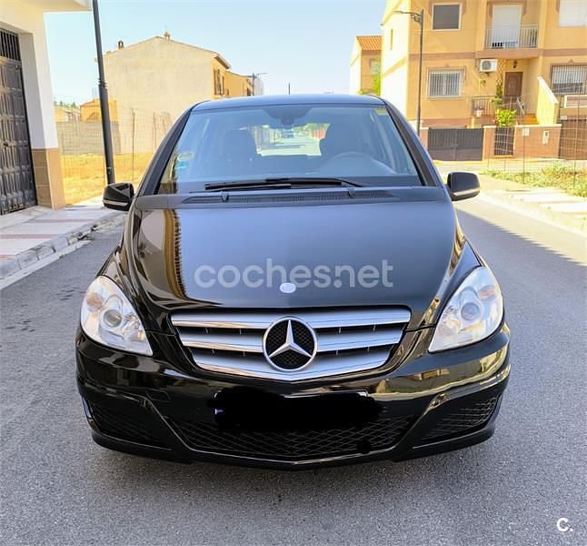 Negro Usado 2011 Mercedes B180 Monovolumen | 6000 € (Precio justo) - Imagen 1/4
