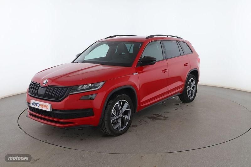 Rojo Usado 2020 Skoda Kodiaq SportLine SUV | 29.899 € (Precio justo) - Imagen 1/3