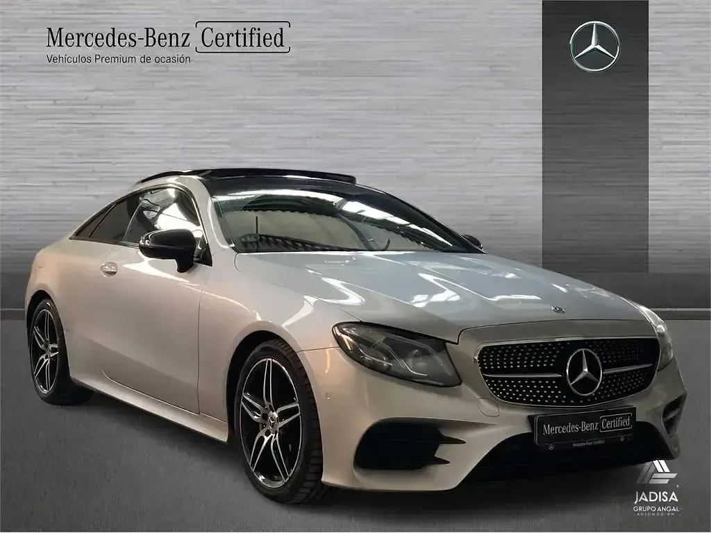 Używany Mercedes E220 AMG line 194 KM (142 kW) 2020 Szary Coupe