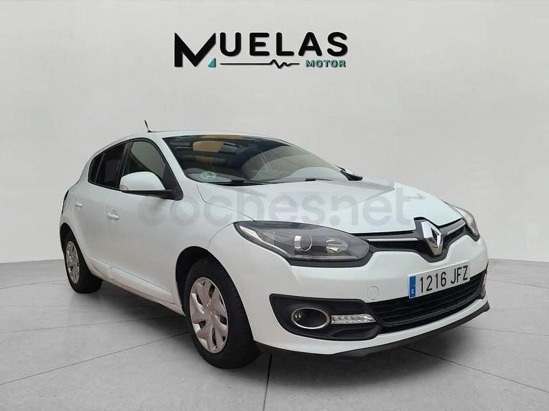 Usado Renault Mégane Business 95 CV (69 kW) 2015 Blanco Berlina
