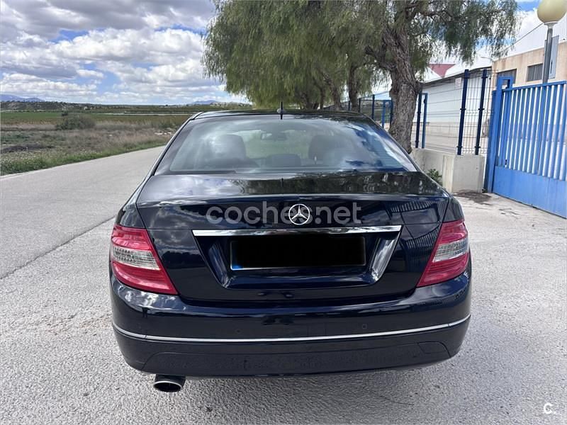 Usado Mercedes C250 Avantgarde 204 CV (150 kW) 2010 Negro Berlina