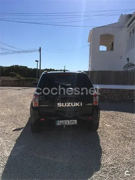 Usado Suzuki Grand Vitara 129 CV (94 kW) 2010 Negro SUV
