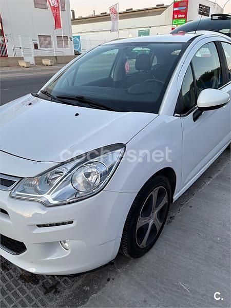 Usado Citroën C3 Live 68 CV (50 kW) 2016 Blanco Berlina