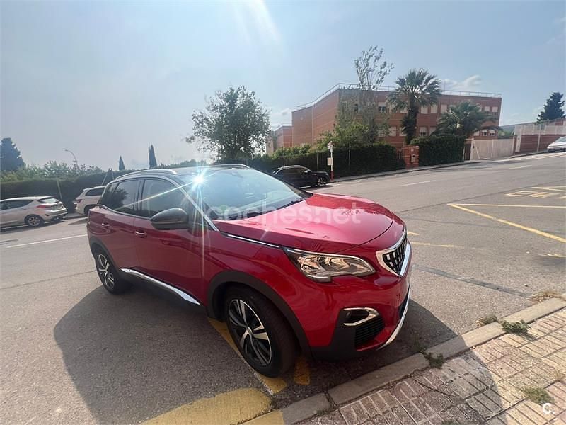 Usado Peugeot 3008 Allure 130 CV (95 kW) 2020 Rojo SUV