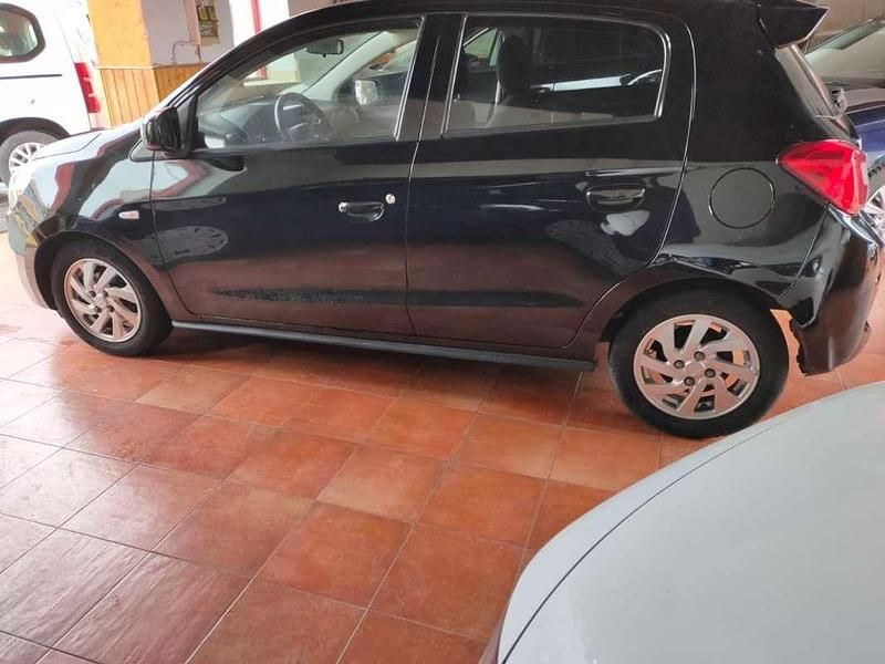 Usado Mitsubishi Space Star 80 CV (58 kW) 2019 Negro Utilitario