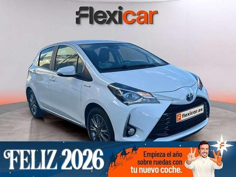 Blanco Usado 2020 Toyota Yaris Hybrid Active Utilitario | 12.490 € (Buen precio) - Imagen 1/4