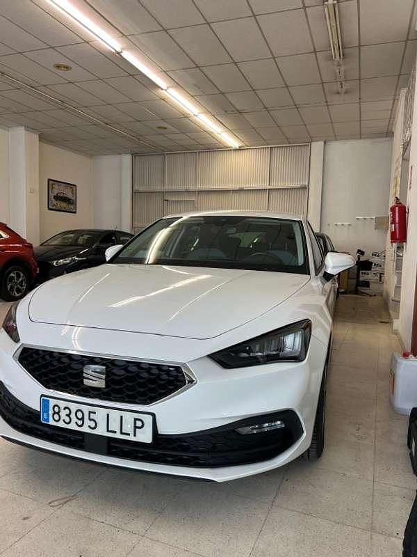 Blanco Usado 2020 Seat Leon FR Utilitario | 17.900 € (Precio justo) - Imagen 1/4