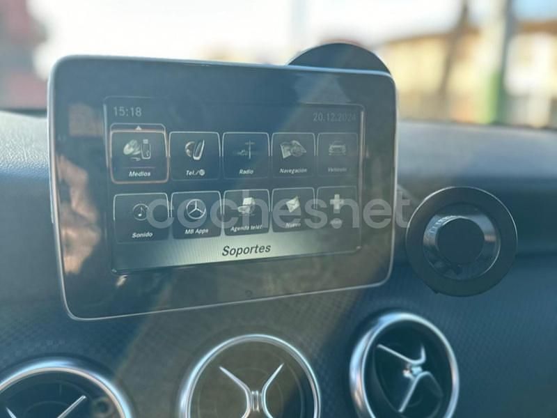 Usado Mercedes A200 136 CV (100 kW) 2017 Gris / plata Berlina