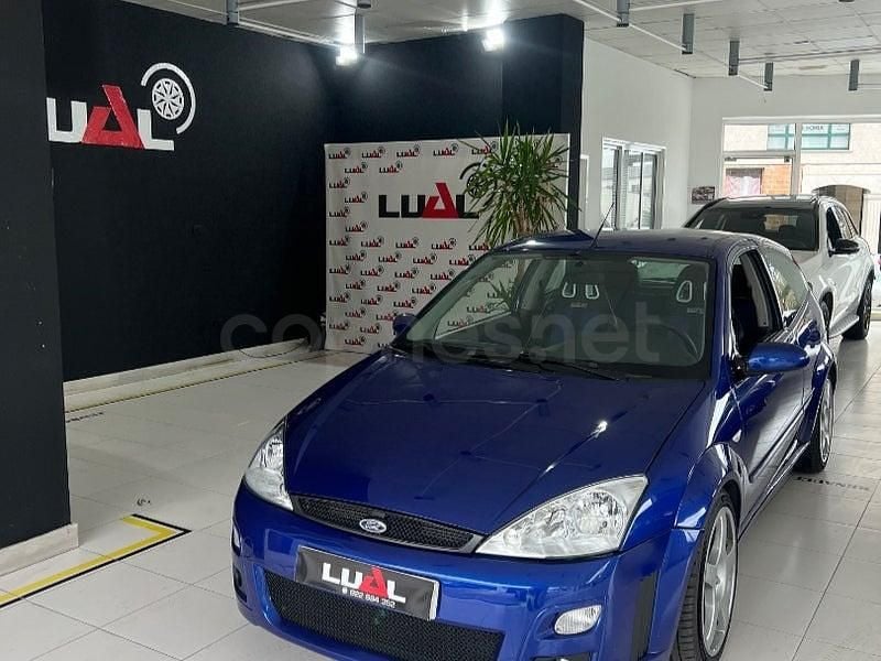Usado Ford Focus RS 220 CV (161 kW) 2003 Azul Berlina