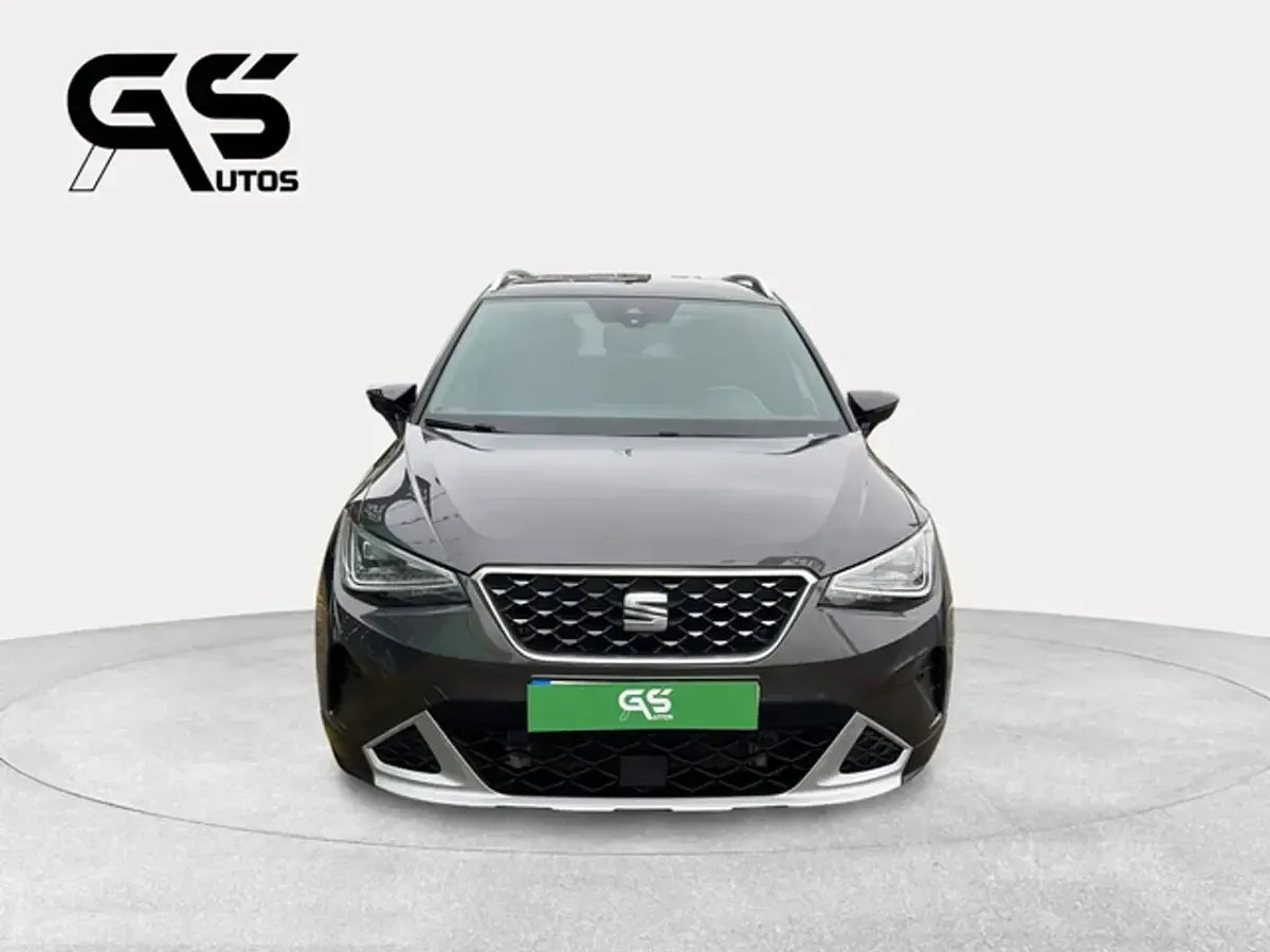 Usado Seat Arona Xperience 110 CV (80 kW) 2023 Gris SUV