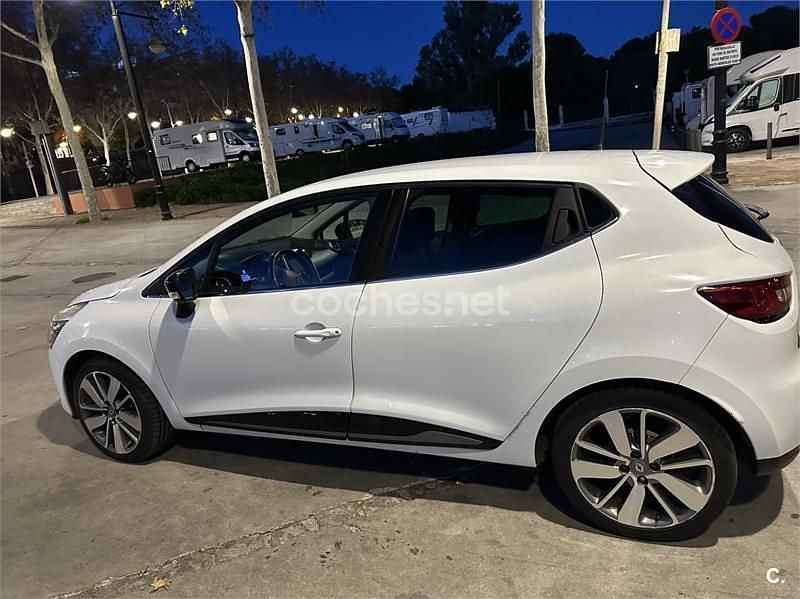 Usado Renault Clio IV Dynamique 90 CV (66 kW) 2015 Blanco Berlina