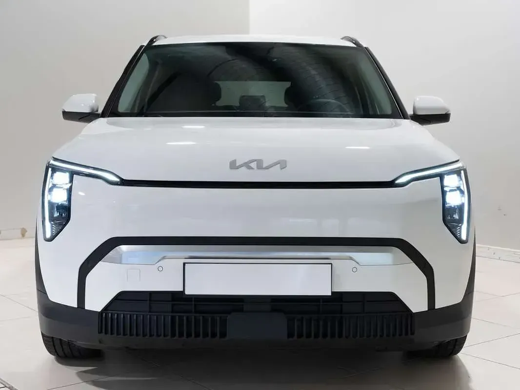 Usado Kia EV3 Earth 150 kW (204 CV) 2025 Blanco SUV