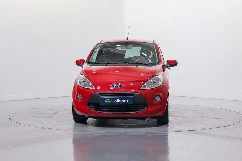 Usado Ford Ka Titanium 69 CV (50 kW) 2015 Rojo Utilitario