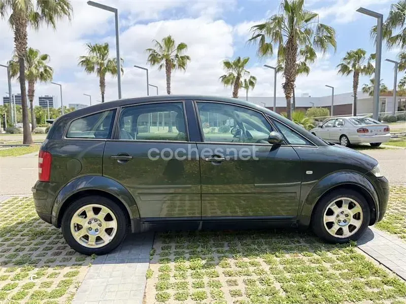 Käytetty Audi A2 75 HP (55 kW) 2001 Musta Viistoperä