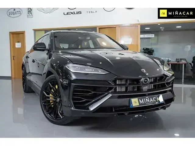 Usado Lamborghini Urus 801 CV (589 kW) 2025 Negro SUV