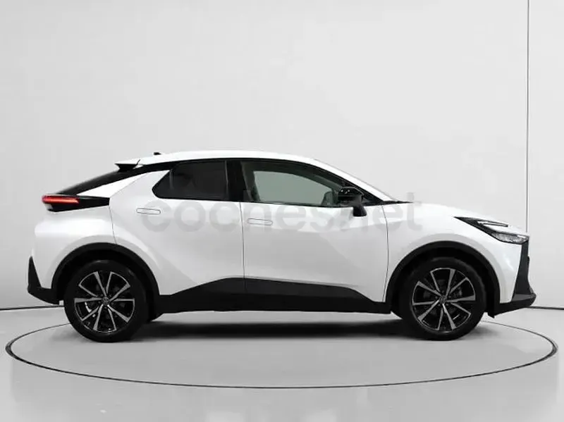 Usado Toyota C-HR Active 140 CV (102 kW) 2025 Blanco SUV