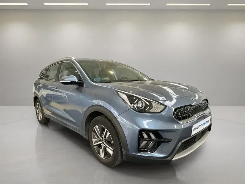 Usado Kia Niro 141 CV (103 kW) 2021 Gris / plata SUV