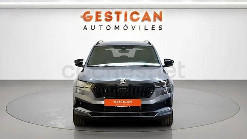 Usado Skoda Karoq SportLine 150 CV (110 kW) 2023 Blanco SUV