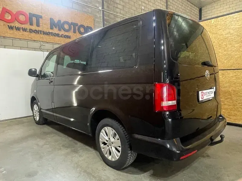 Usado VW Multivan Highline 140 CV (102 kW) 2015 Negro Monovolumen