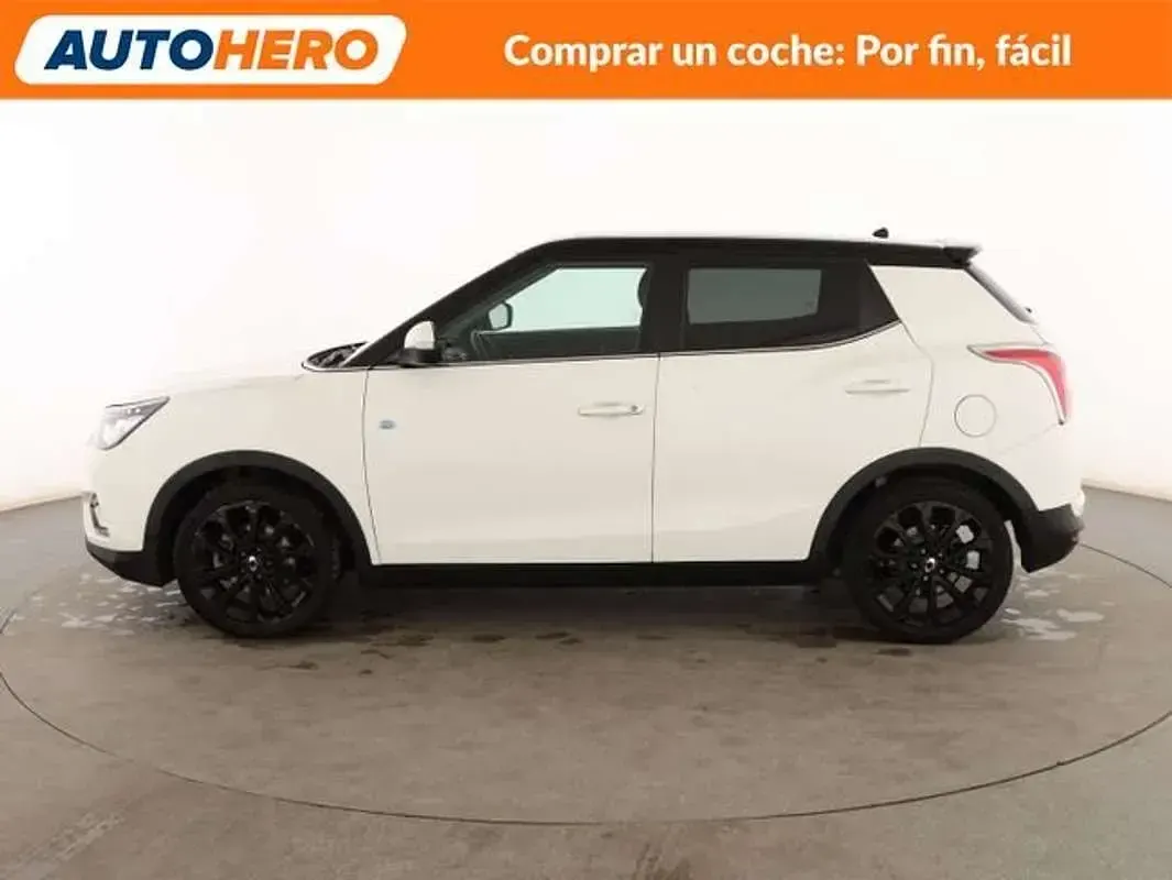 Usado SsangYong Tivoli Limited 116 CV (85 kW) 2018 Blanco SUV