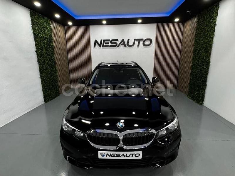 Usado BMW 320e 190 CV (139 kW) 2020 Negro Familiar