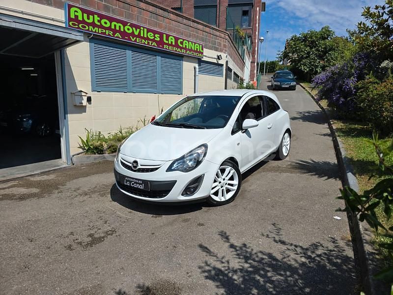 Blanco Usado 2013 Opel Corsa Color Edition Berlina | 6500 € (Un poco caro) - Imagen 1/4