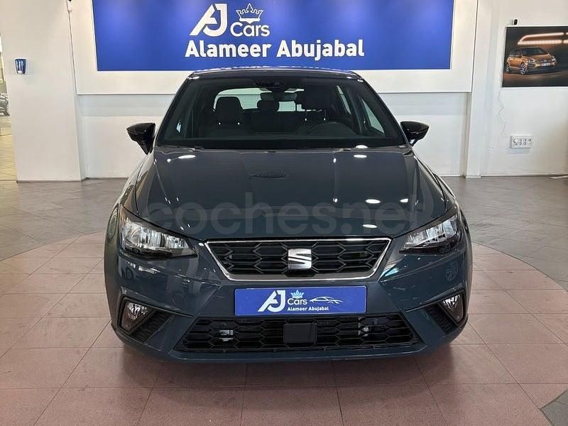 Usado Seat Ibiza FR 115 CV (84 kW) 2024 Gris / plata Utilitario