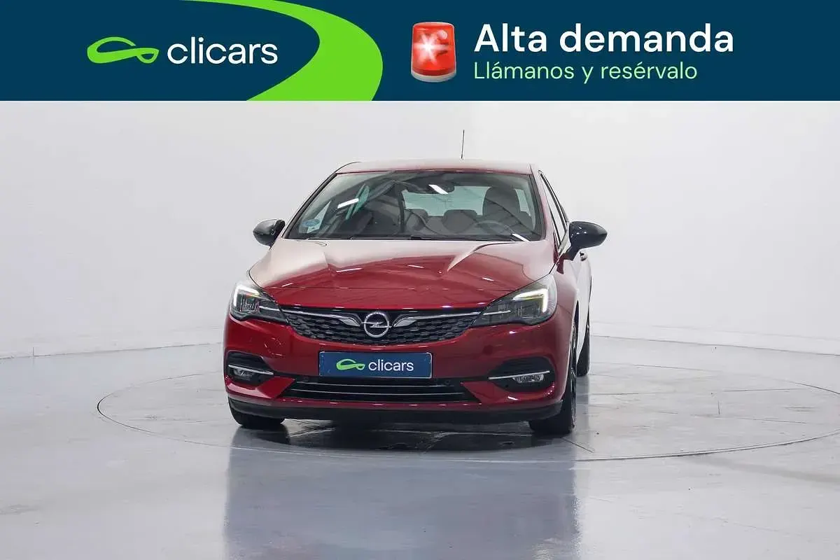 Usado Opel Astra GS Line 131 CV (96 kW) 2021 Rojo Utilitario