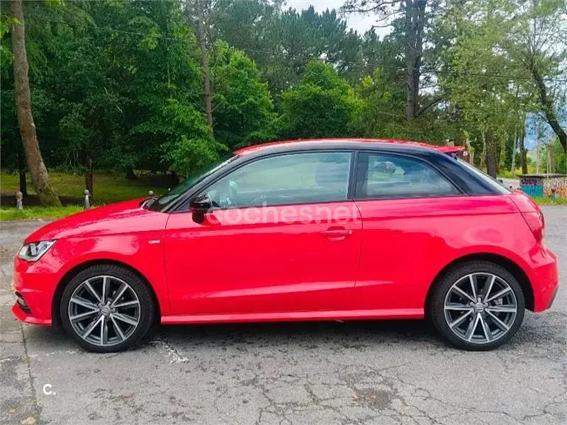 Usado Audi A1 Design 95 CV (69 kW) 2015 Rojo Utilitario