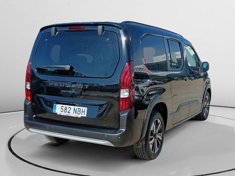 Usado Peugeot Rifter GT 131 CV (96 kW) 2025 Negro Monovolumen