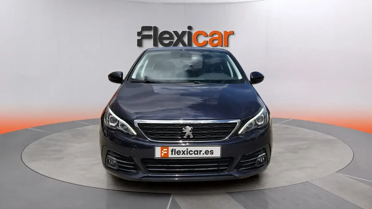 Usado Peugeot 308 Access 110 CV (80 kW) 2020 Negro Berlina