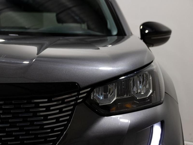 Usado Peugeot 2008 Allure 101 CV (74 kW) 2021 Gris SUV