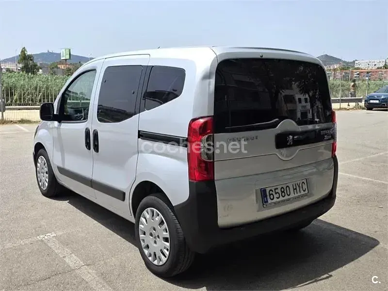 Usado Peugeot Bipper Active 75 CV (55 kW) 2014 Gris / plata Monovolumen