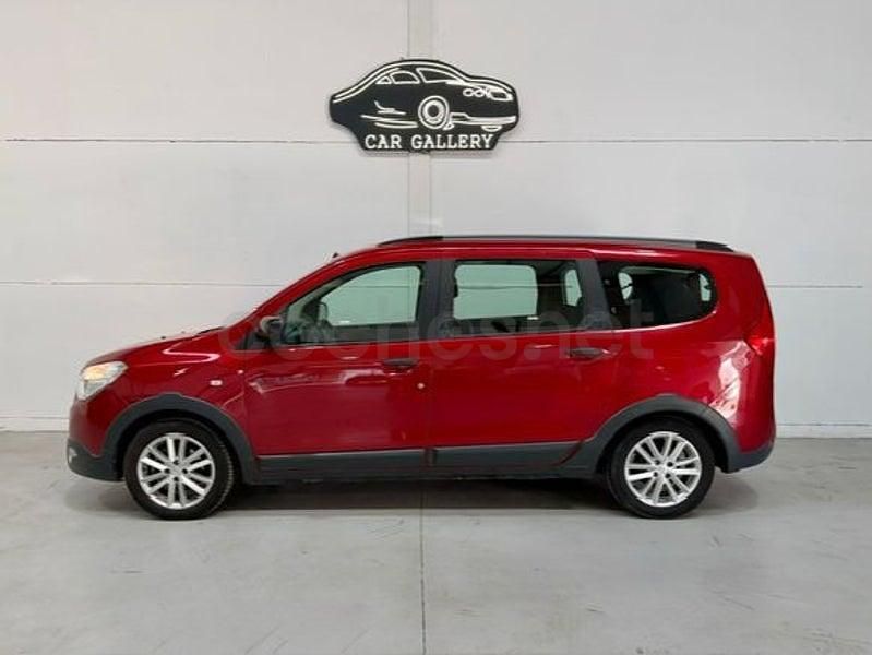 Usado Dacia Lodgy Comfort 115 CV (84 kW) 2020 Rojo Monovolumen