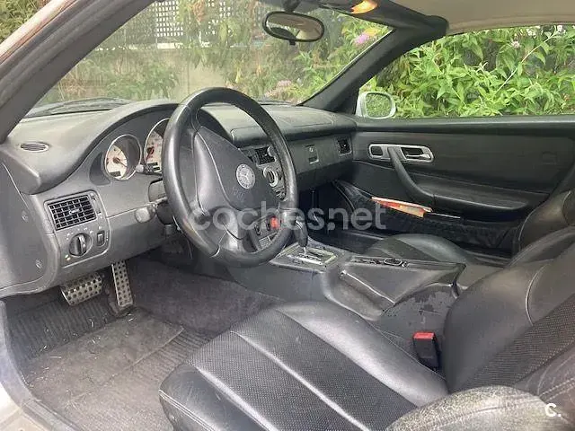 Usado Mercedes SLK230 197 CV (144 kW) 2002 Gris / plata Descapotable