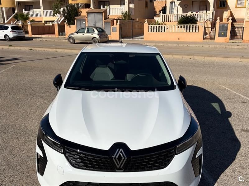 Usado Renault Clio V Evolution 100 CV (73 kW) 2025 Blanco Berlina