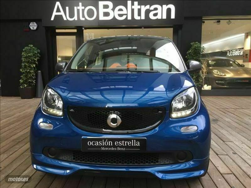 Usado Smart ForFour Passion 90 CV (66 kW) 2017 Azul Utilitario