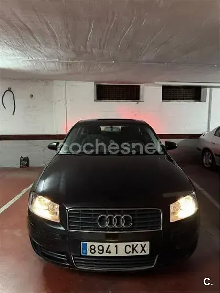 Usado Audi A3 Ambition 140 CV (102 kW) 2003 Negro Utilitario