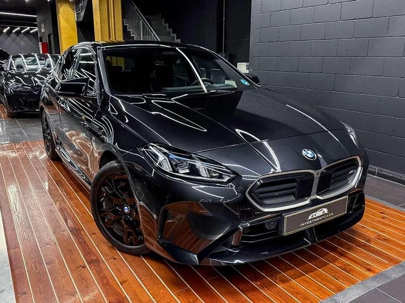 Negro Usado 2024 BMW M135 M Sport Utilitario | 52.500 € (Buen precio) - Imagen 1/4