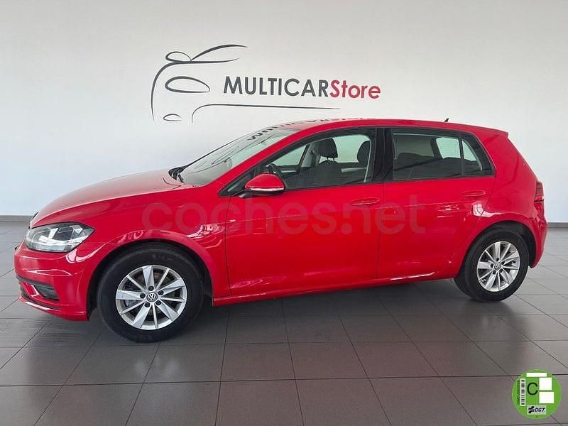 Usado VW Golf VII Advance 115 CV (84 kW) 2019 Rojo Berlina