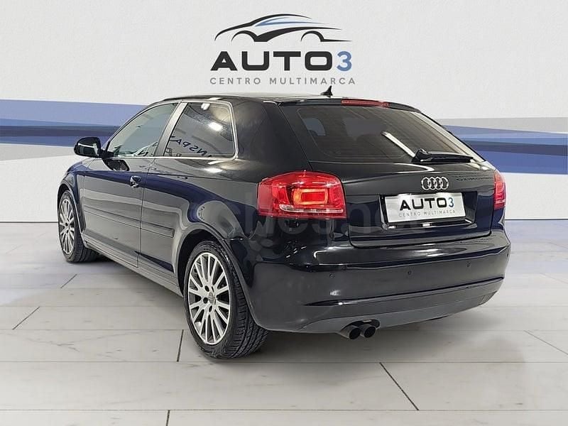 Usado Audi A3 Ambition 140 CV (102 kW) 2010 Negro Utilitario