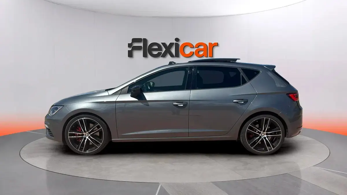 Begagnad Seat Leon CUPRA 300 HK (220 kW) 2017 Grå Sedan