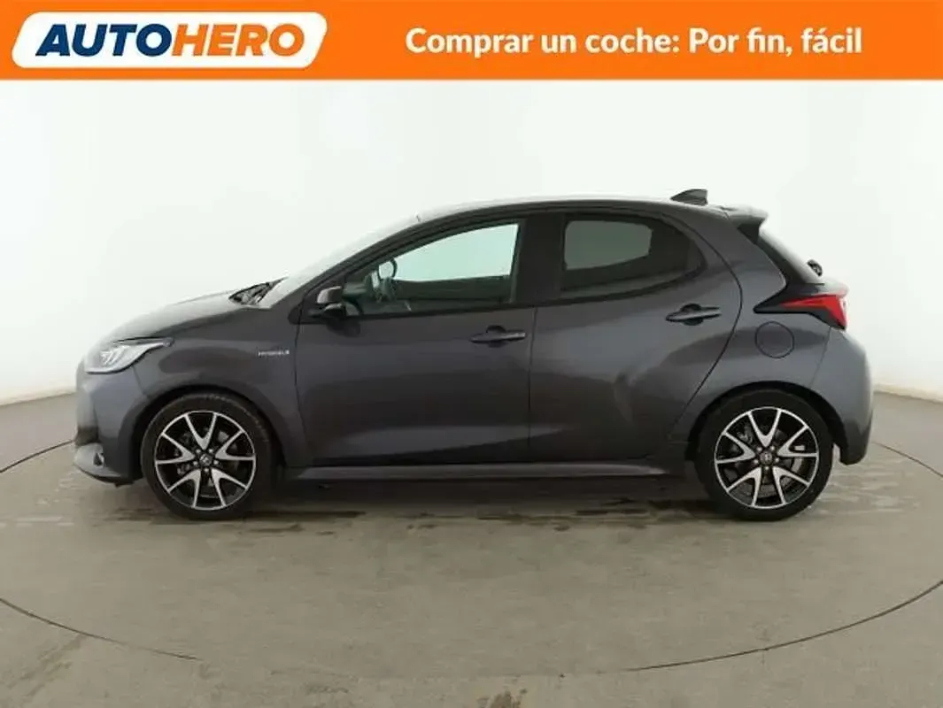 Occasion Toyota Yaris Hybrid Style 116 PK (85 kW) 2020 Grijs Sedan