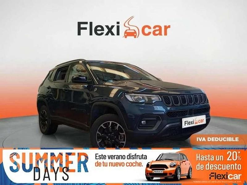 Gris Usado 2022 Jeep Compass Trailhawk SUV | 19.490 € (Precio justo) - Imagen 1/4