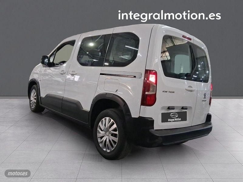 Gebraucht Peugeot Rifter 102 PS (75 kW) 2022 Weiß Van / Kleinbus