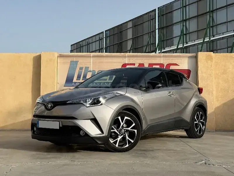 Usado Toyota C-HR Plus 122 CV (89 kW) 2017 Gris / plata SUV