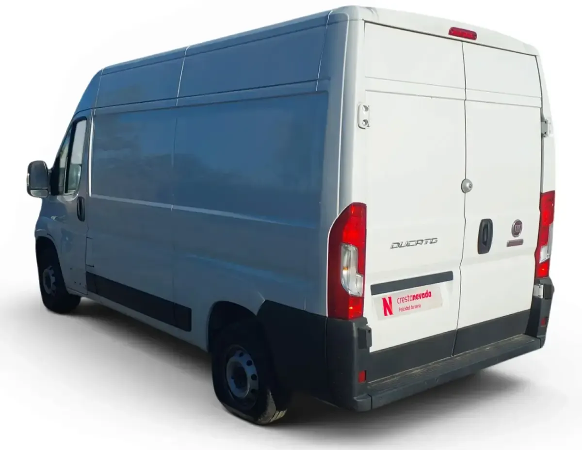 Usado Fiat Ducato Easy 140 CV (102 kW) 2023 Blanco Van