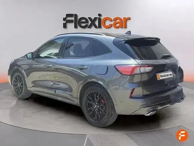 Usado Ford Kuga ST-Line 150 CV (110 kW) 2023 Gris SUV