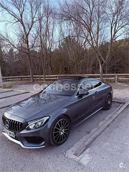 Usado Mercedes C220 170 CV (125 kW) 2018 Gris / plata Coupe